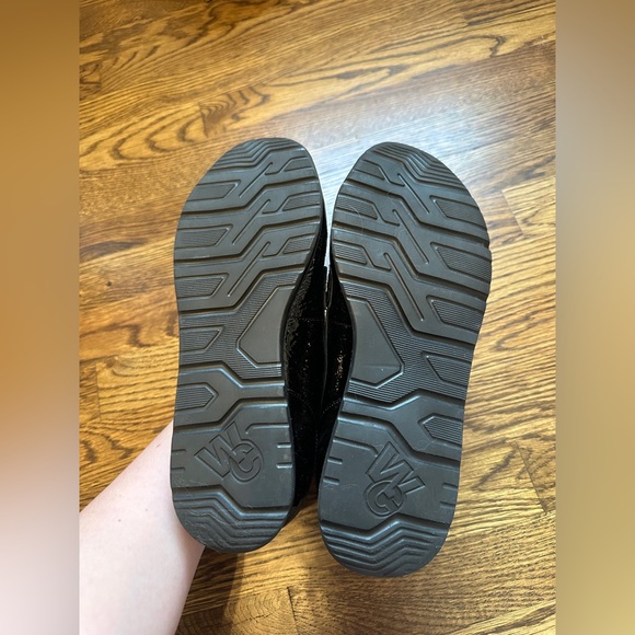 Walking Cradles Dannon Black Crinkle Patent - Women's 10 W - Picture 4 of 4